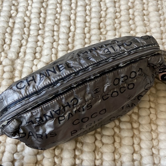 Chanel Silver Nylon Crossbody - Picture 4 of 16